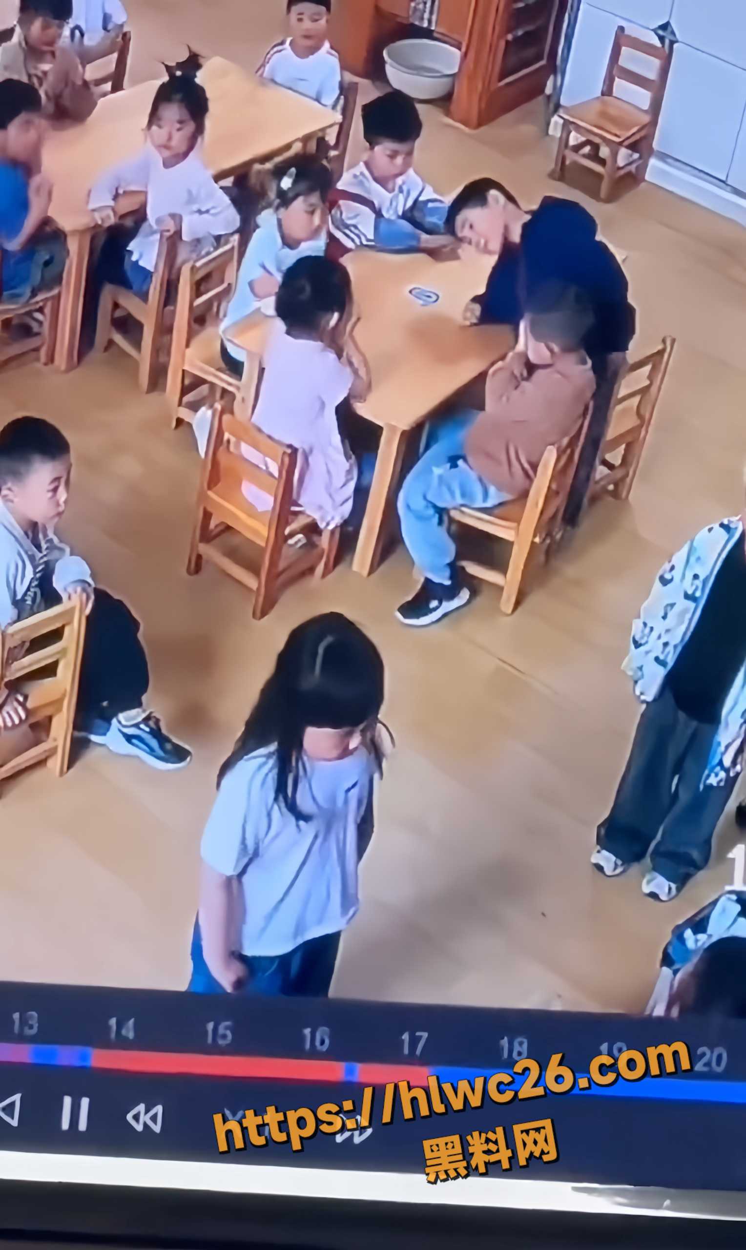 老师虐待女童事件3