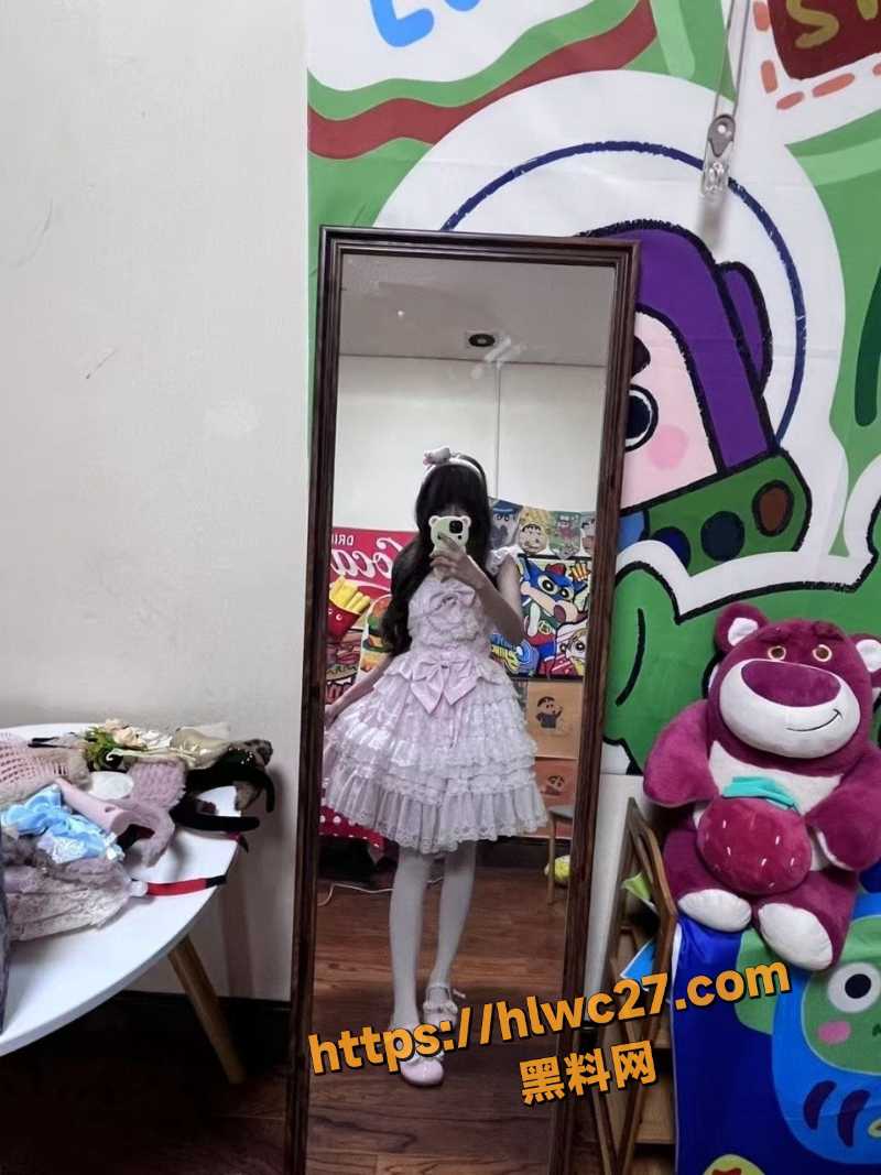 好想有钱从天而降性爱视频流出4