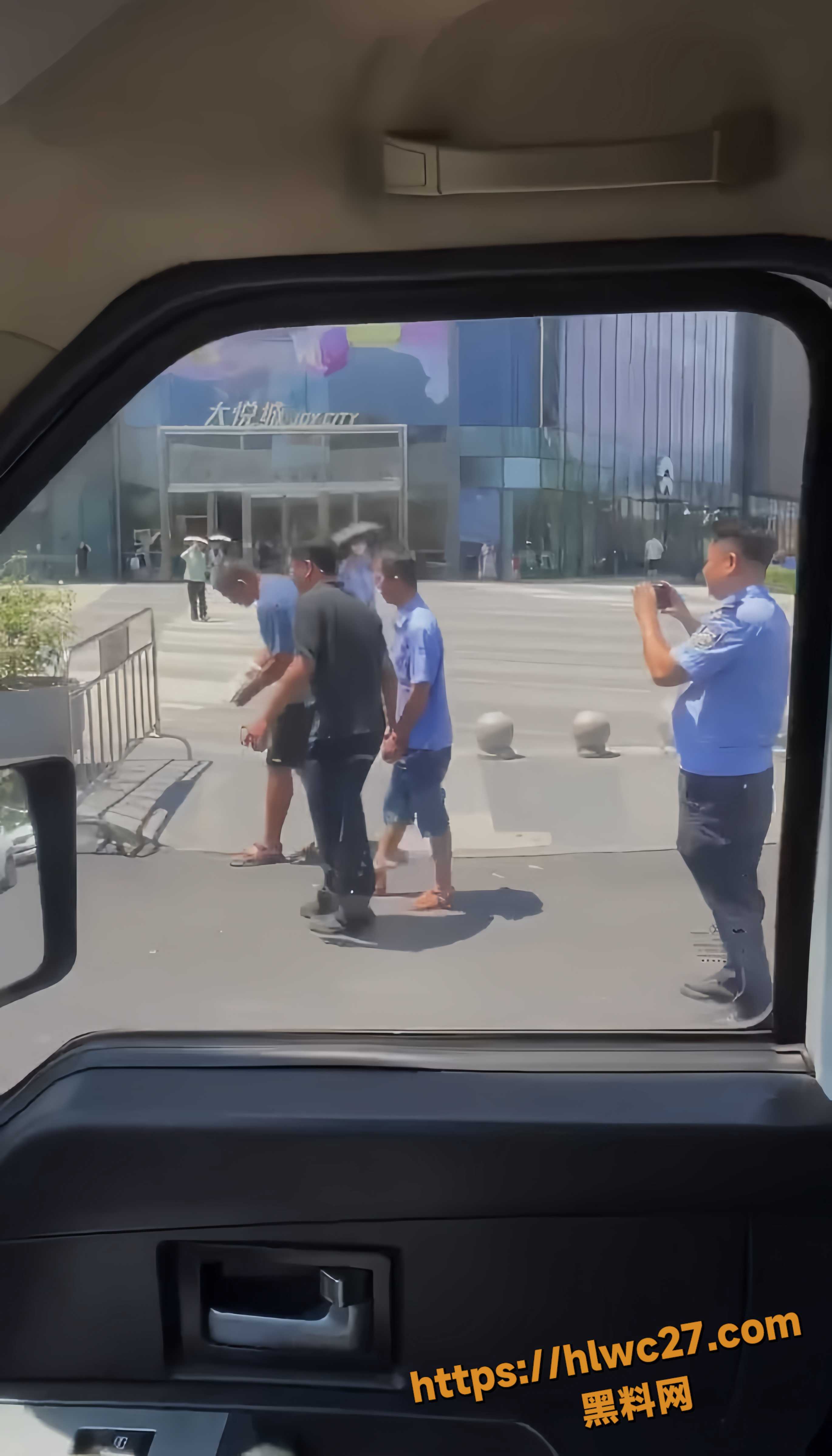 三亚女乘客被捅视频1