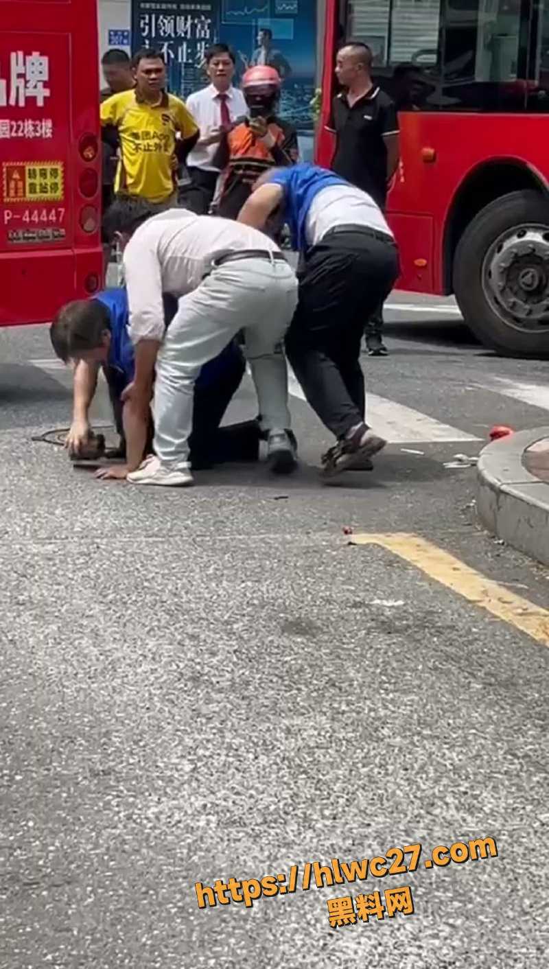 公交司机路怒打架9