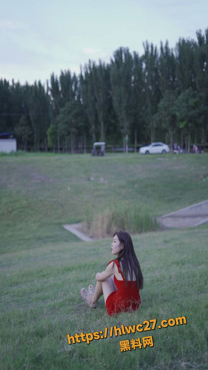 李婕莹馒头逼