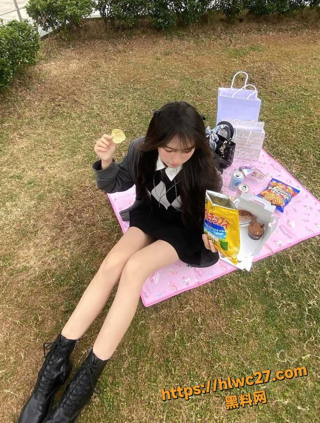 泰妮 3