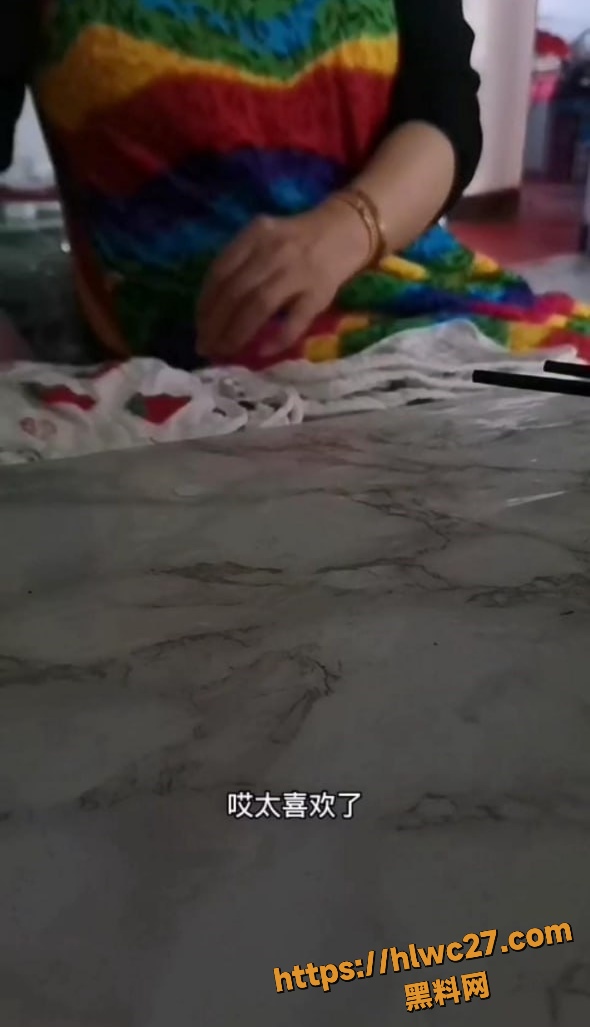 真实母子乱伦视频1