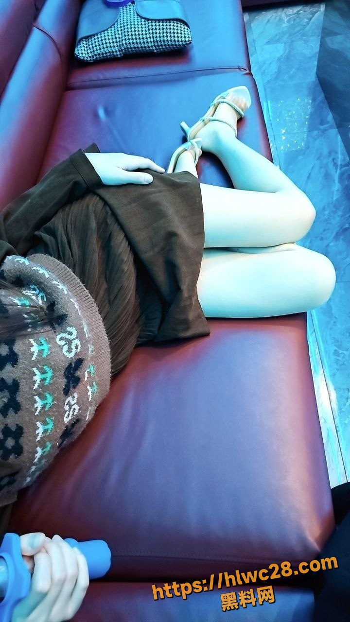 少妇熟女性爱者约炮人妻
