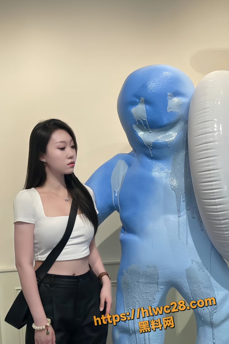 01重庆大学生性爱合集wm