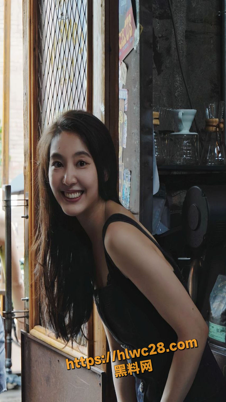 舞蹈生无套骑乘