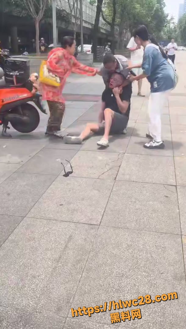 狠揍