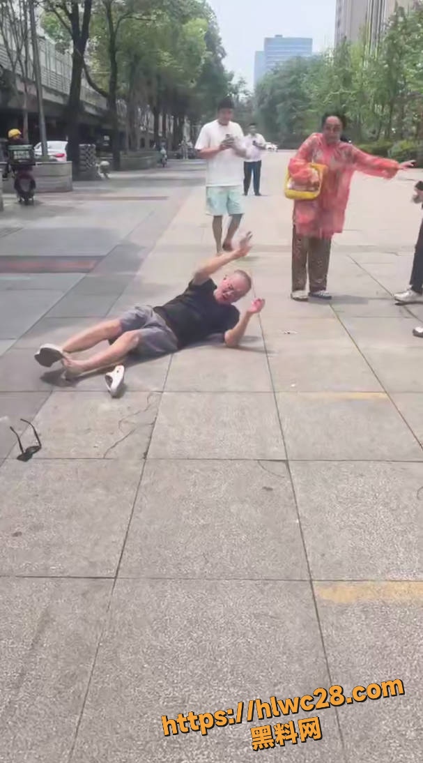 勒脖