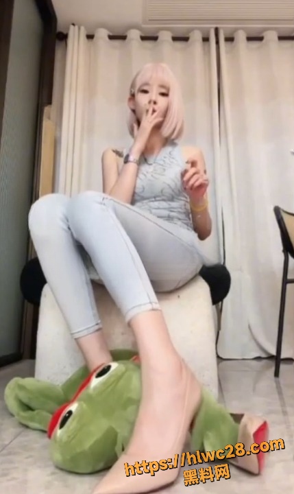 翘臀