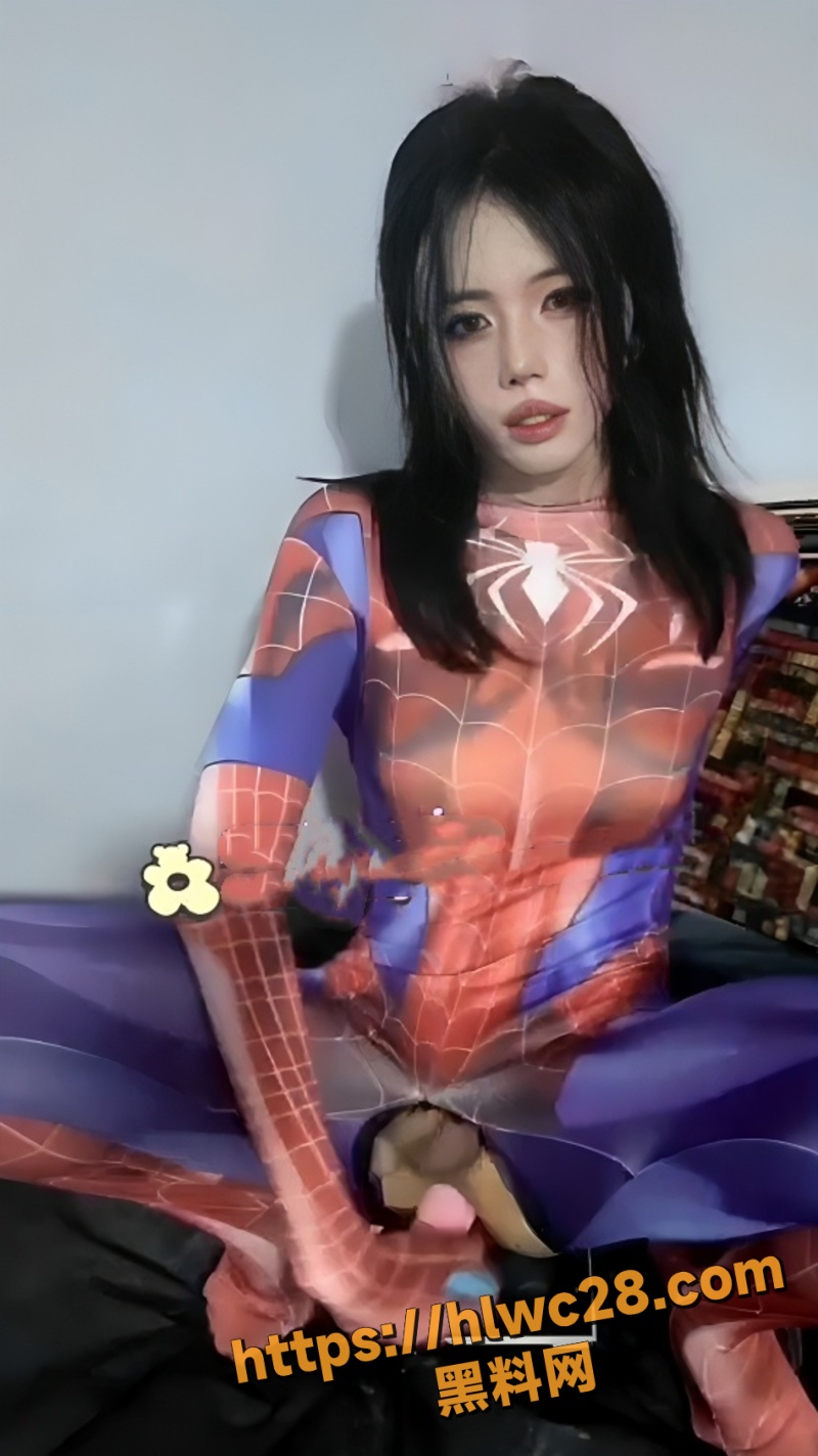 男娘锅包柚自慰视频6