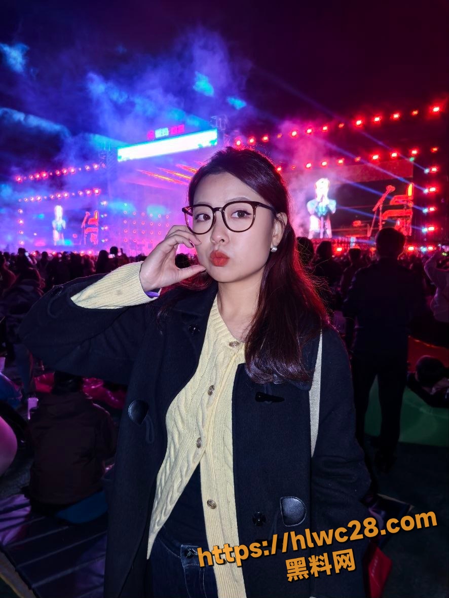 山东威海乖乖女不雅视频1