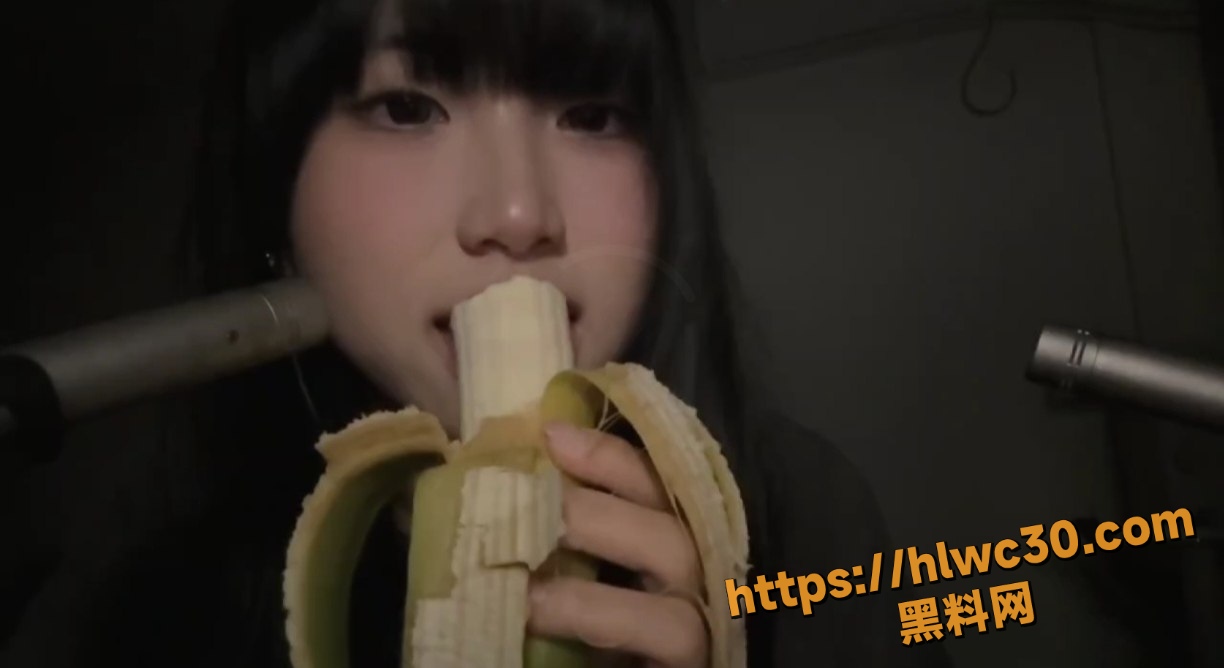 小0觉觉猪咬断香蕉声控2