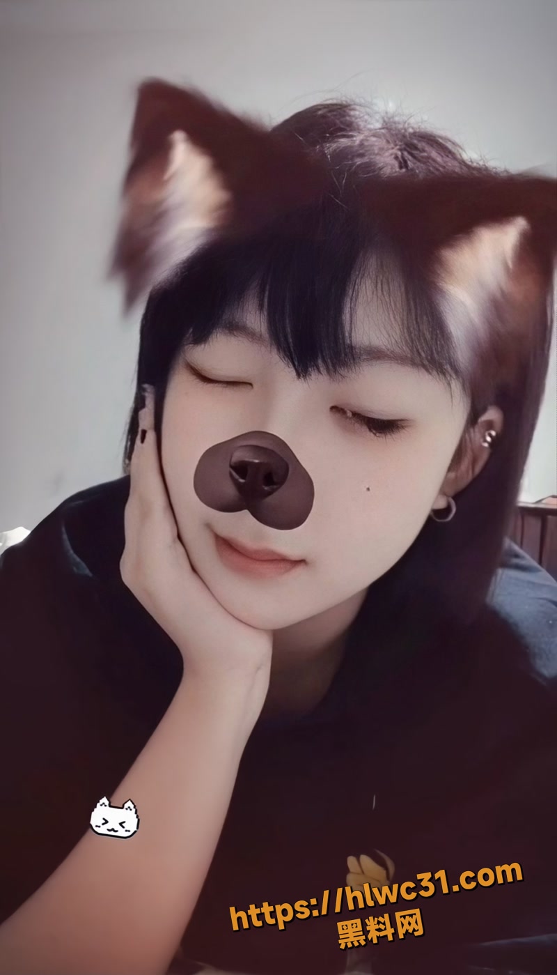01高颜值微胖妹子11 1wm
