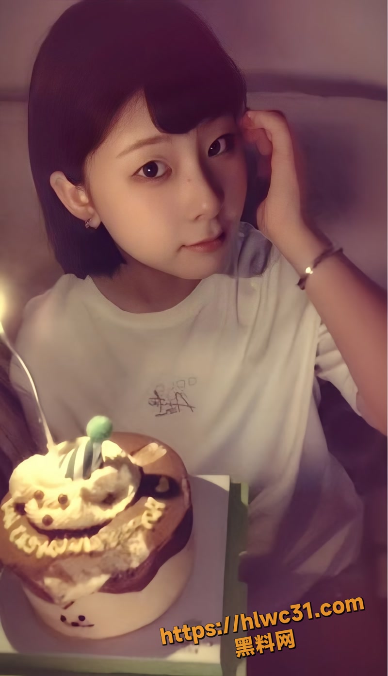 02微胖妹子性爱合集视频11 2wm
