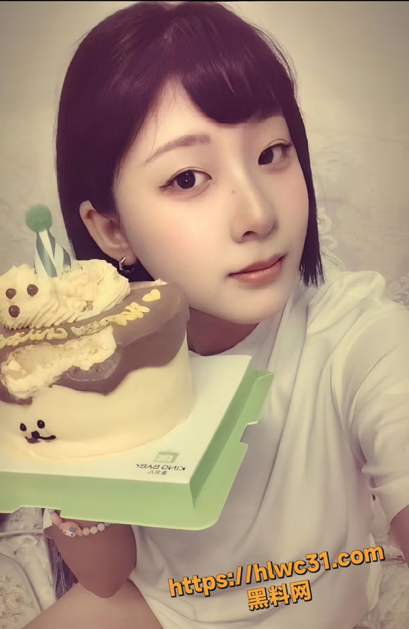 03微胖妹子口交视频11 3wm