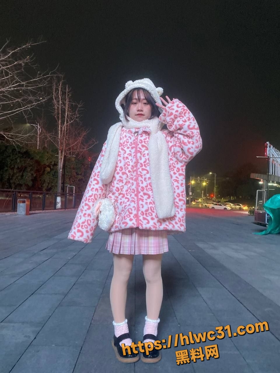 兔耳造型自拍泄密视频1