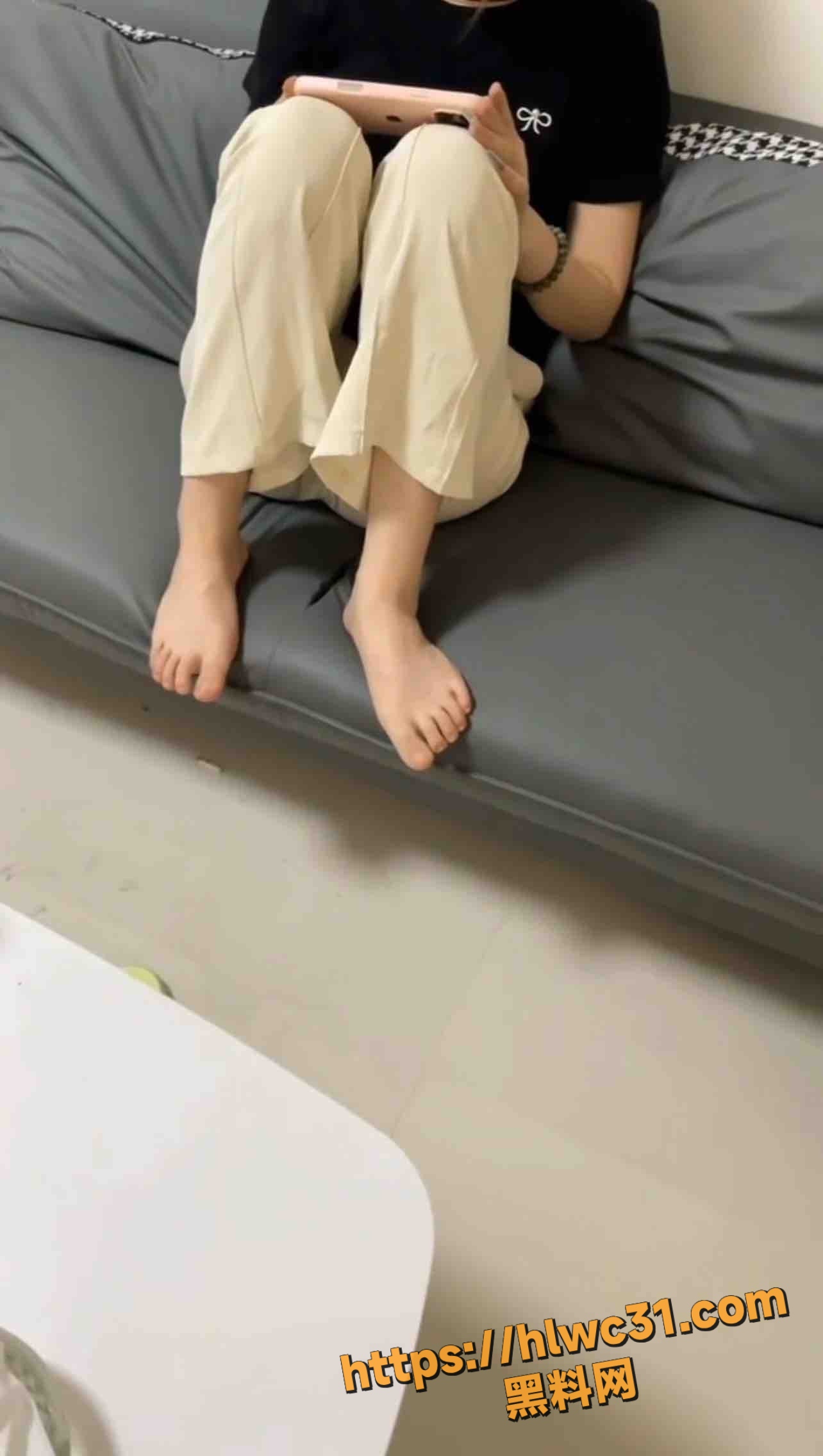 妹妹用身体回报视频1