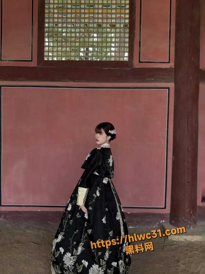 小网美露脸性爱视频4