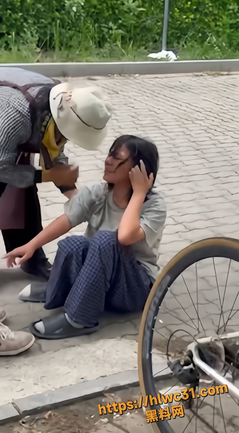搞笑吃瓜10