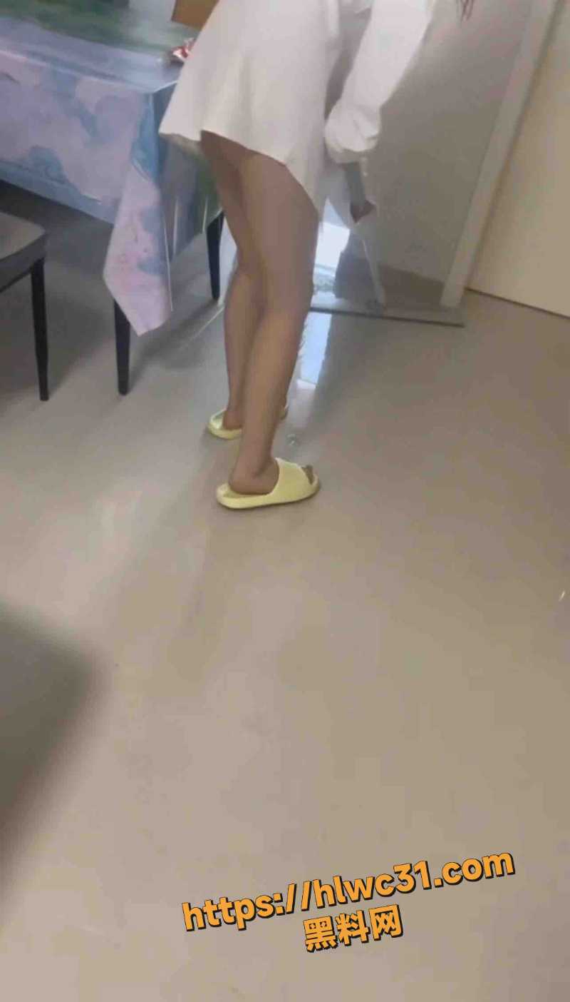 美眉日常裸奔5