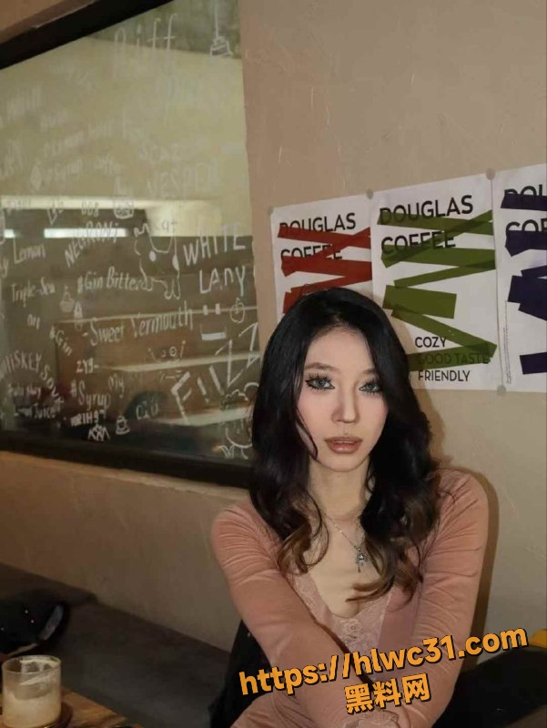 欧美范儿骚逼自慰视频流出