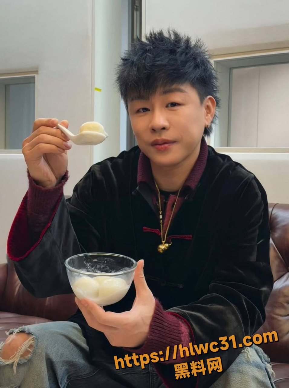 易梦玲走光视频再次曝光 3