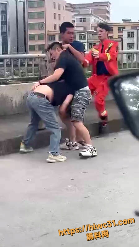 安靖桥车祸现场2