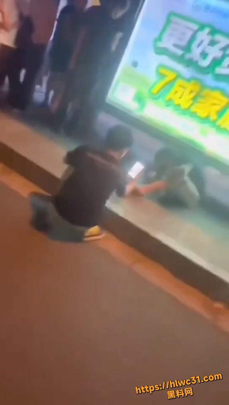 徐州苏宁广场爆冲突19
