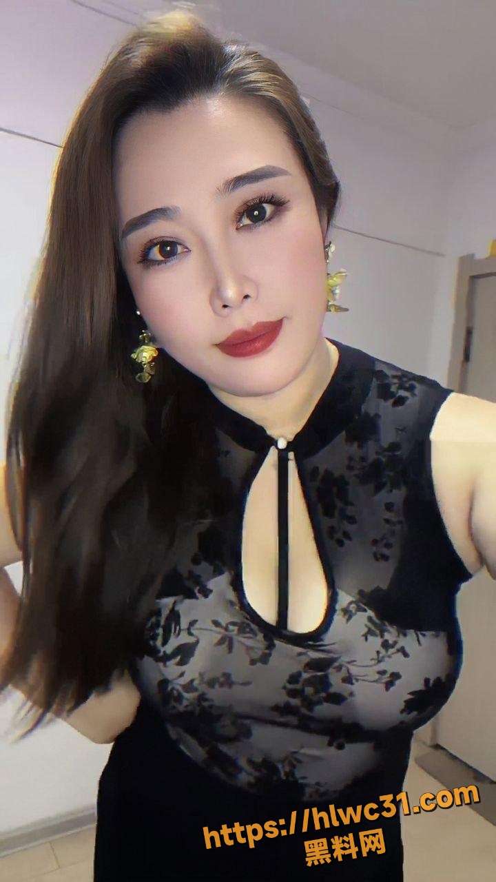 抖音丰满少妇自慰视频