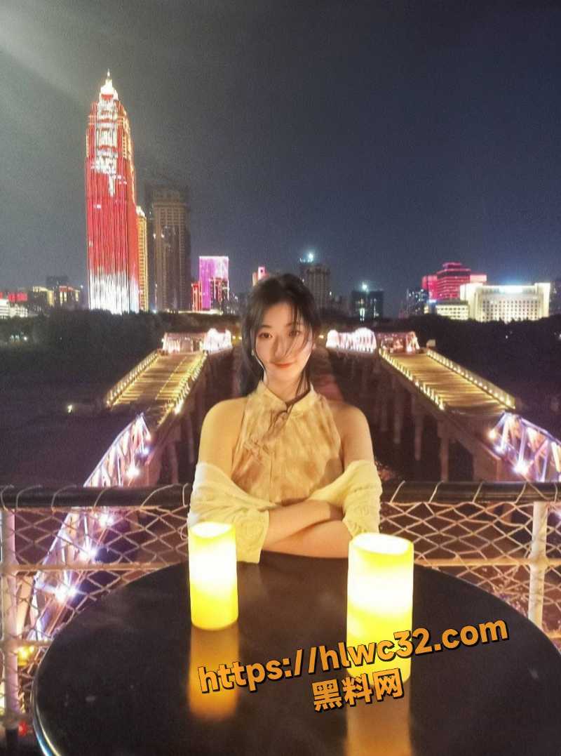 舞蹈生张露仪与单男开房视频4