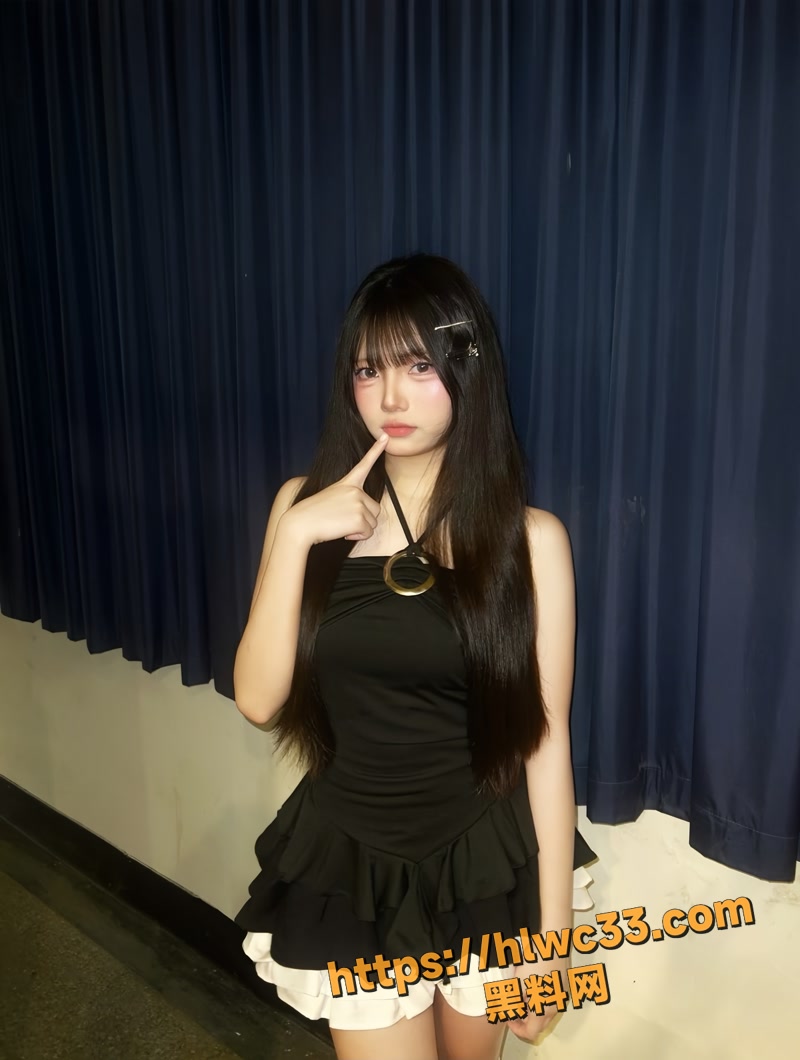 02高颜值女学霸自拍私密视频1 10wm