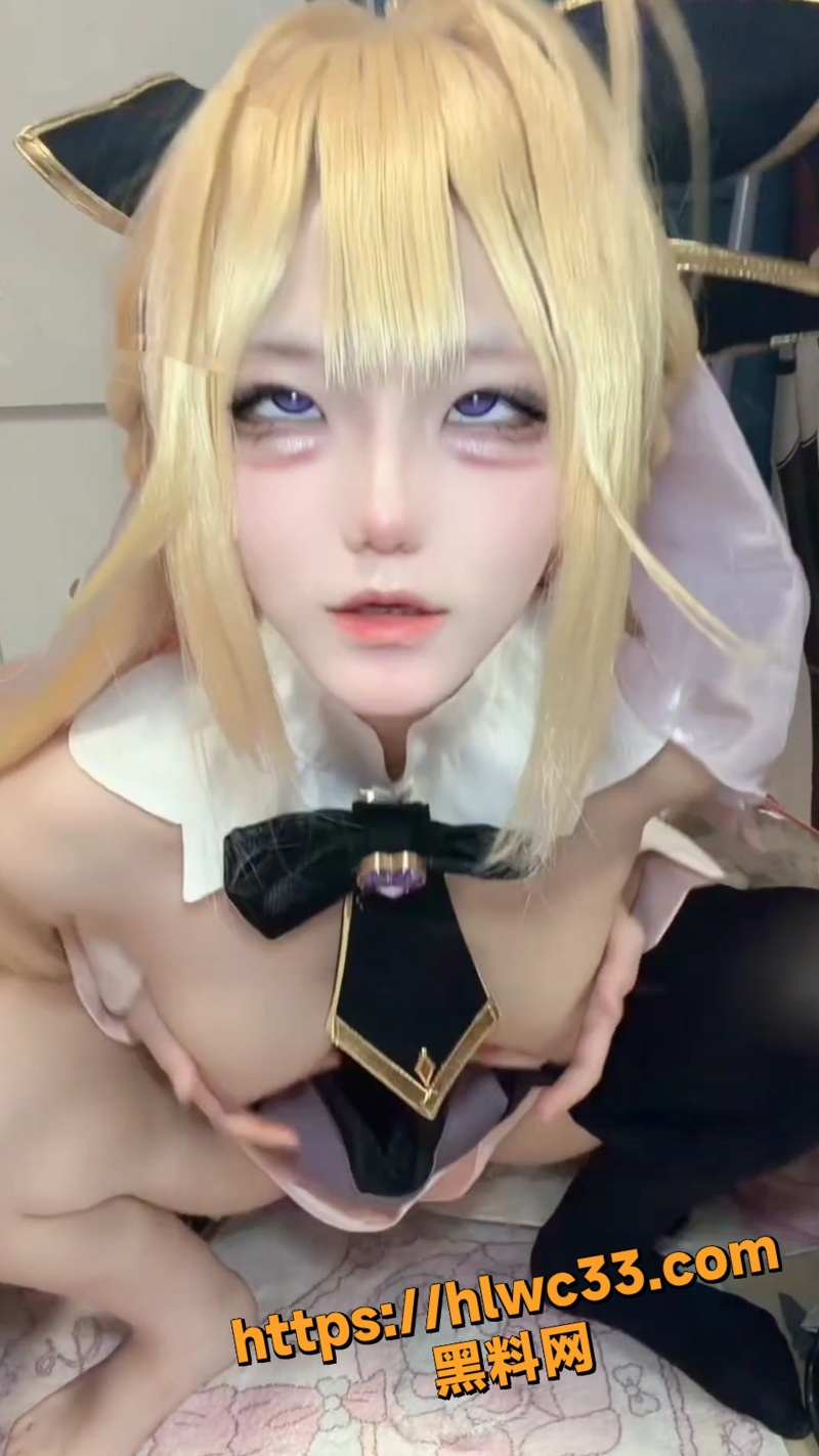 废柴少女cos露露卡7