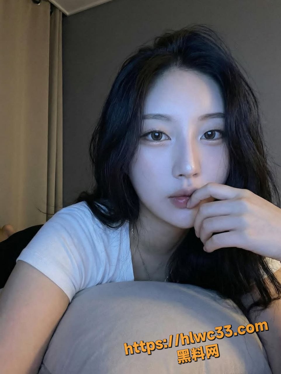 女主播刘舒妤母狗服务1