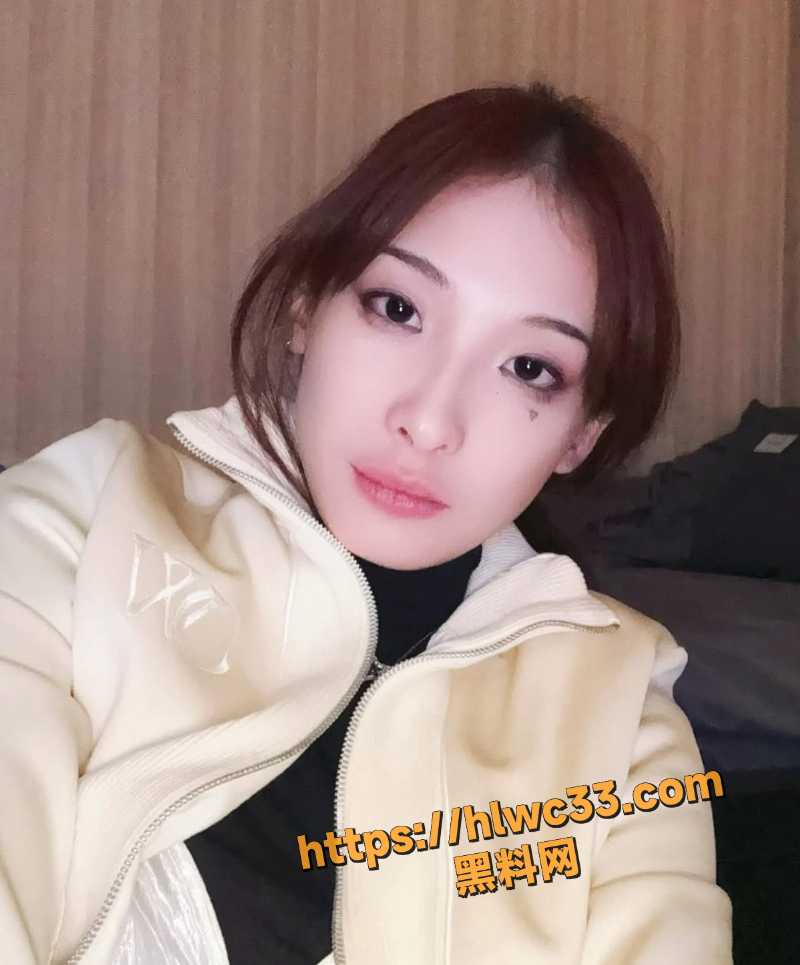 纹身博主2lu9 露脸裸照4