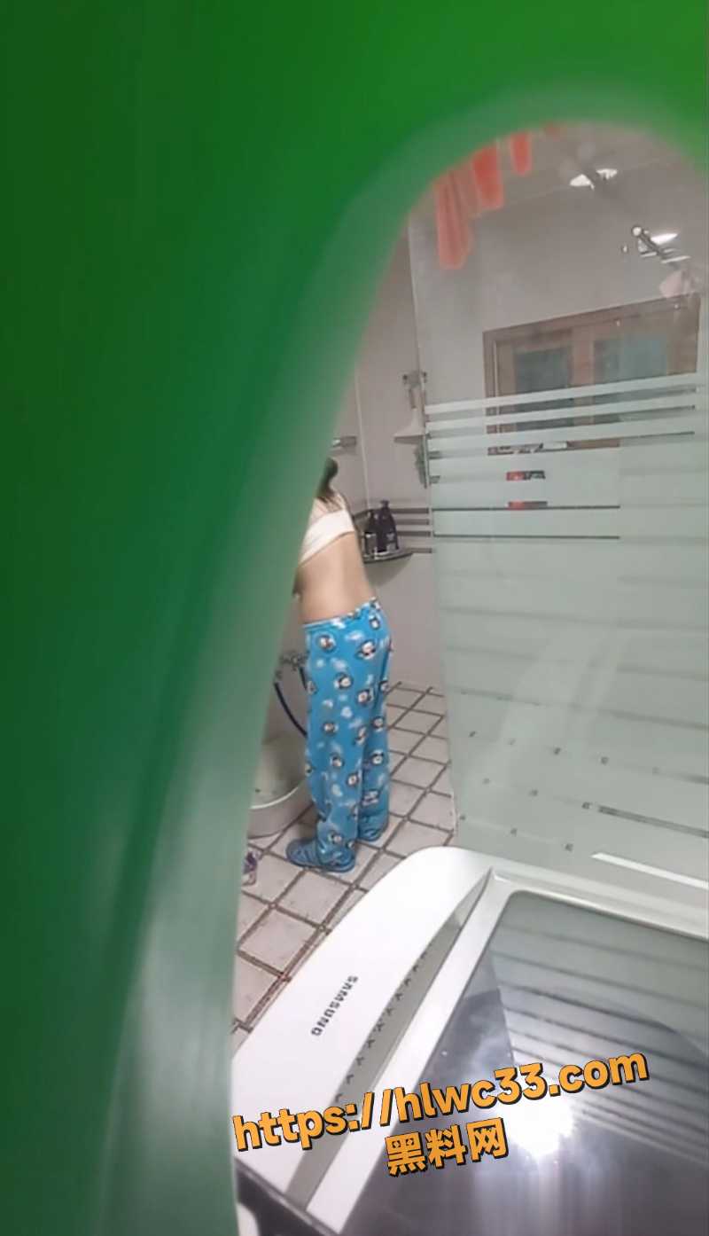 酒店偷拍洗澡视频4