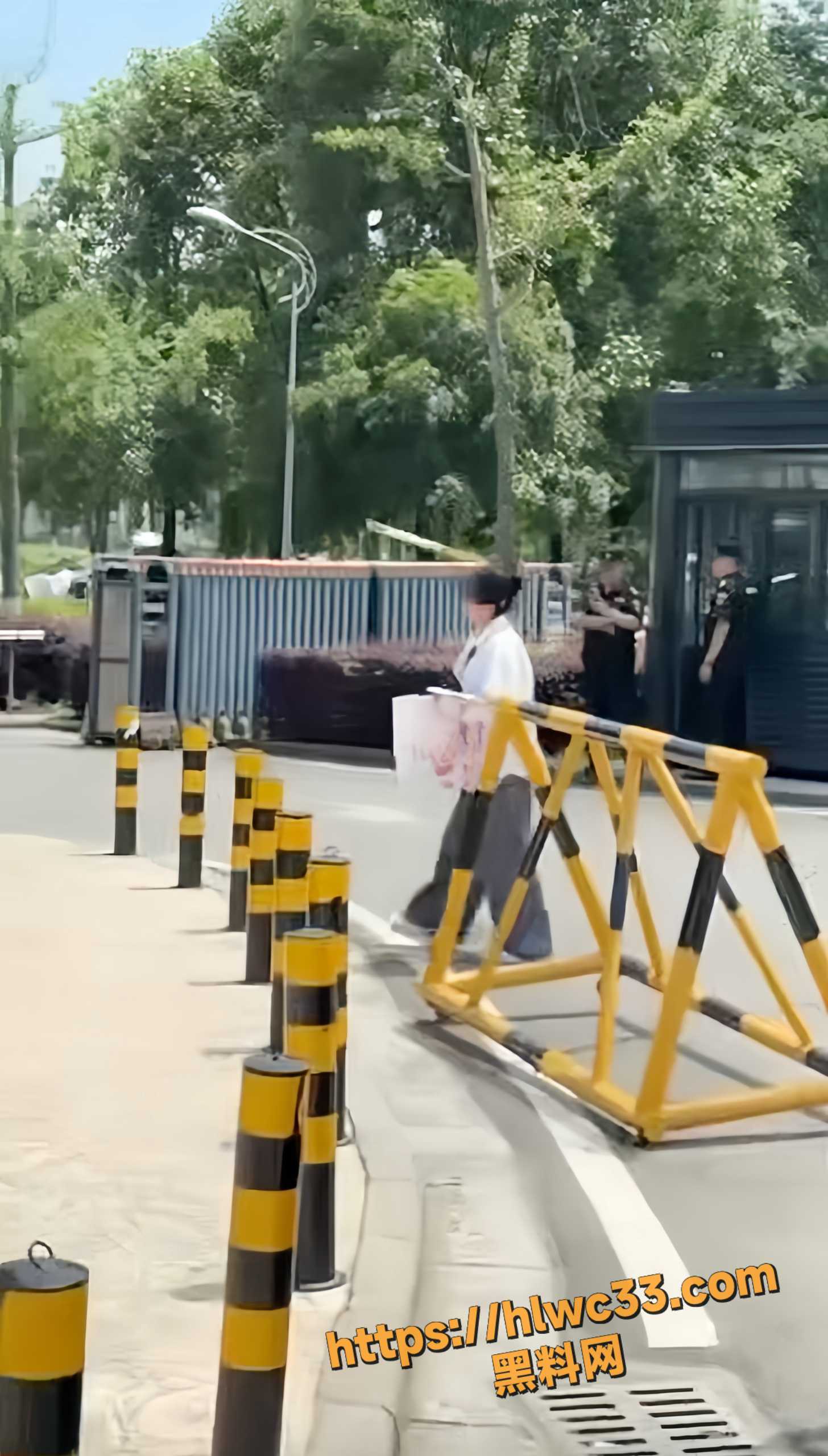 德阳交院后勤前职工鄢红丽4