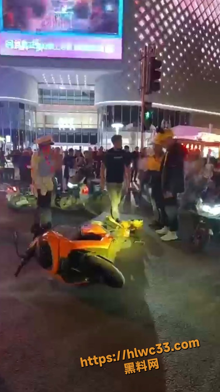 爱狗人士起冲突