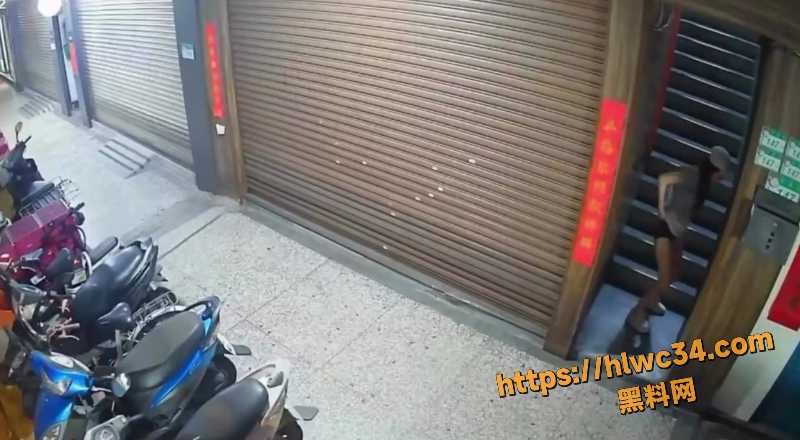 小仙女随地拉屎视频曝光1
