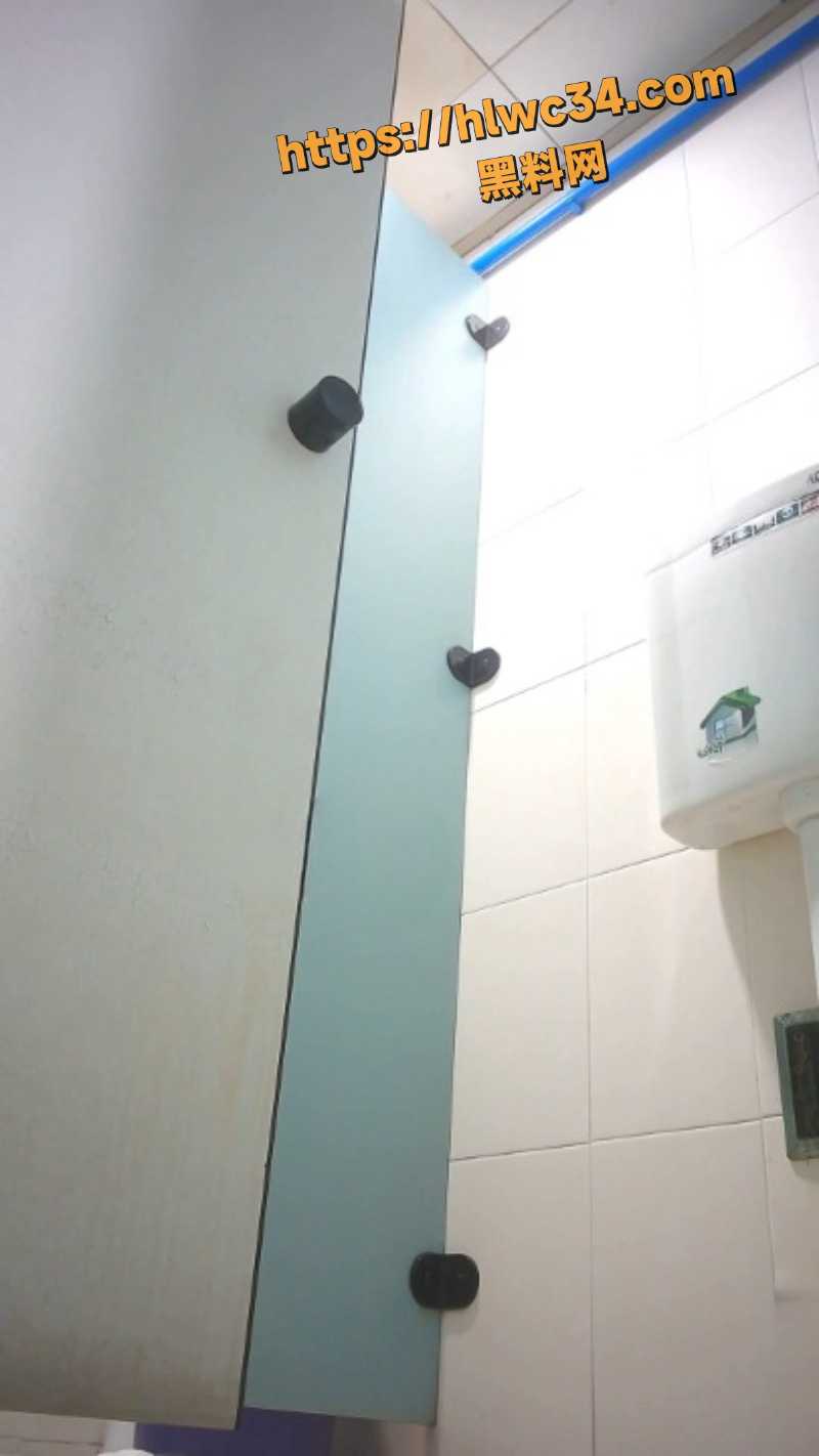 大学女厕偷拍视频曝光1