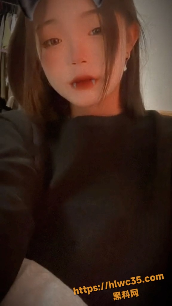 露脸自慰4