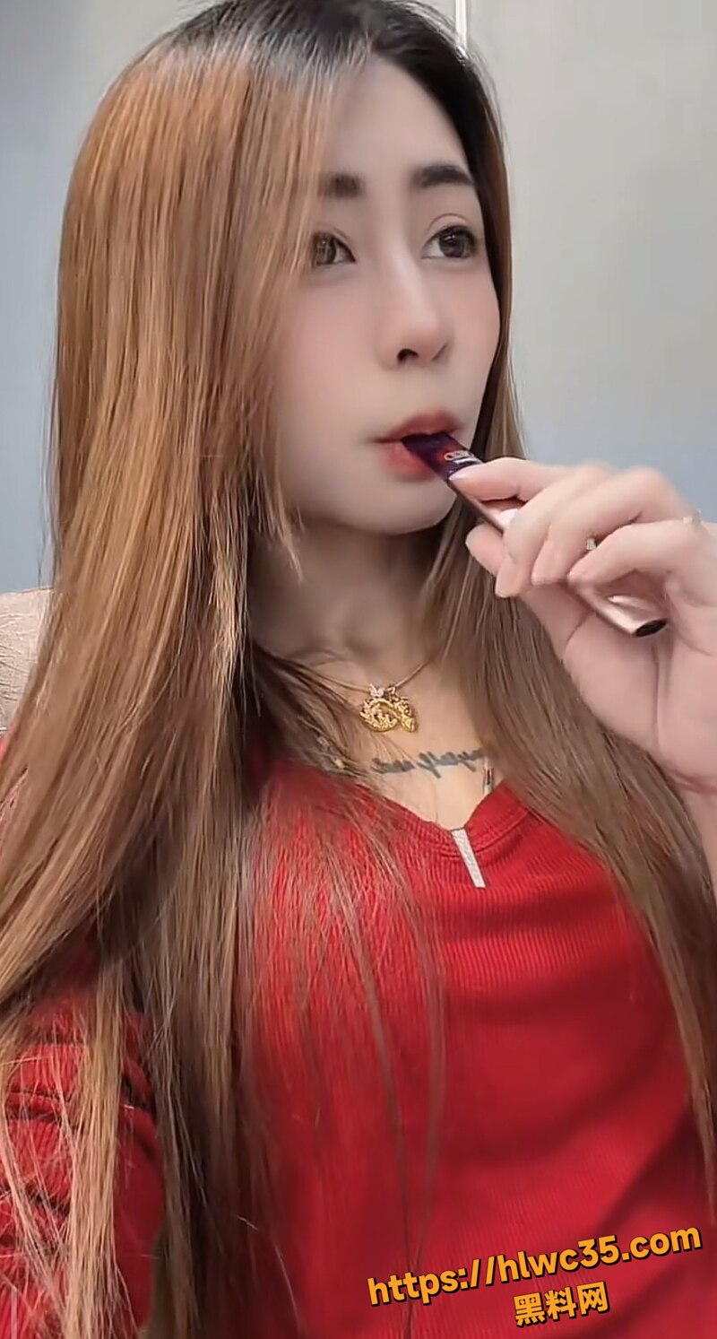 超漂亮纹身师小仙女做爱自慰3