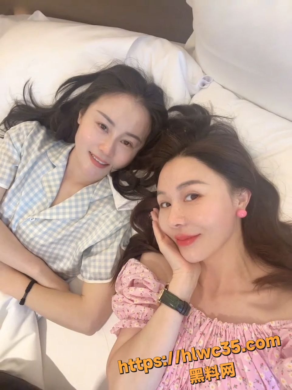 反差人妻袁鸿鑫性爱视频1