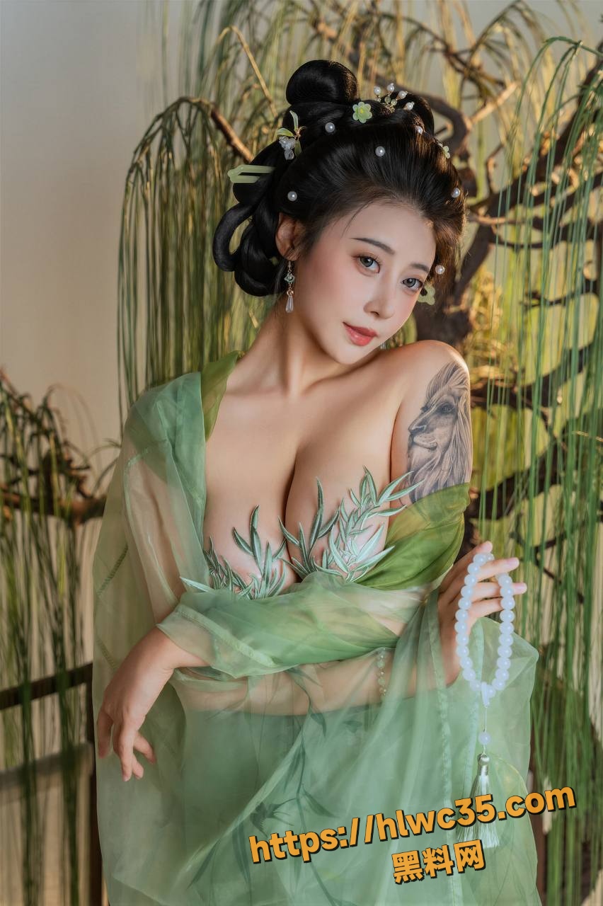 奈汐酱nice透视装写真2