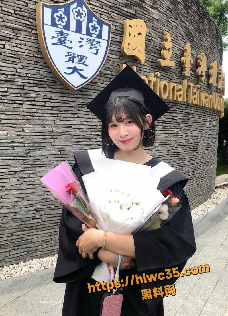 台湾大学超美校花芳车震视频2