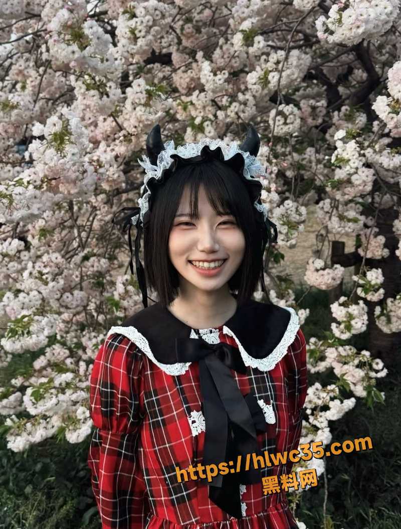 日系学生妹Yiz性爱视频2
