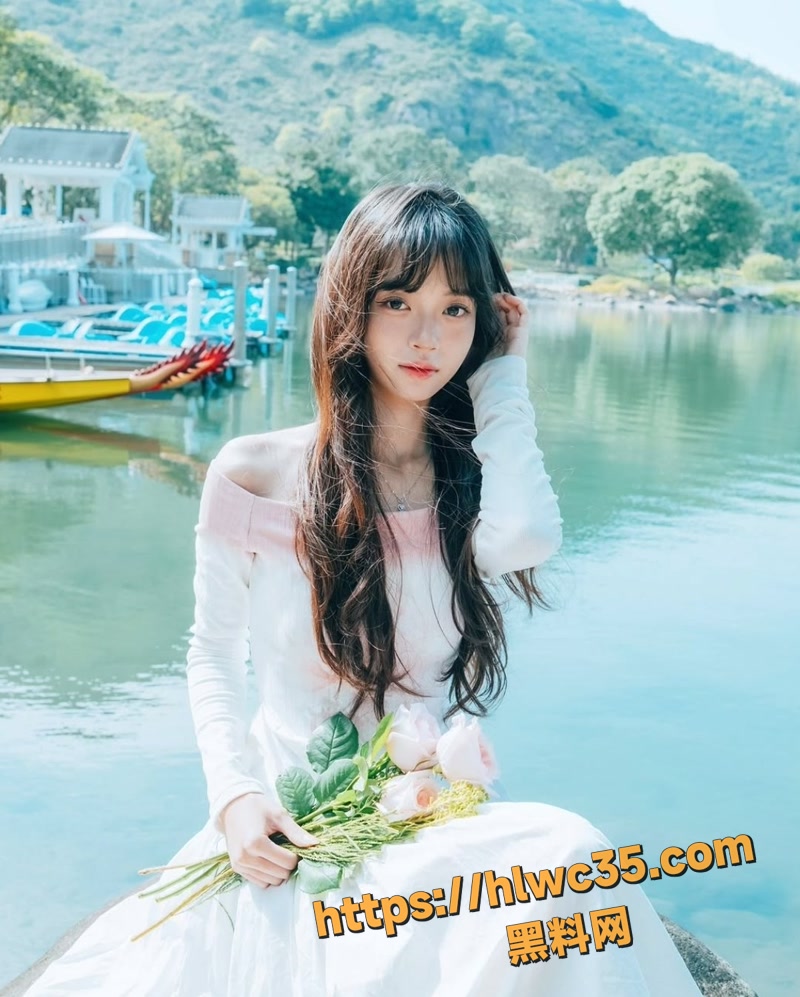 02清纯嫩妹自慰视频1 2wm