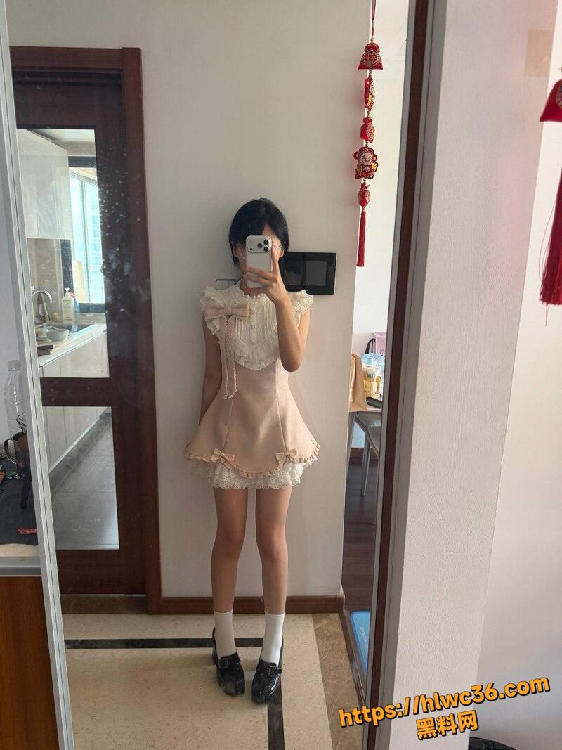 郑州著名coser调教私拍7