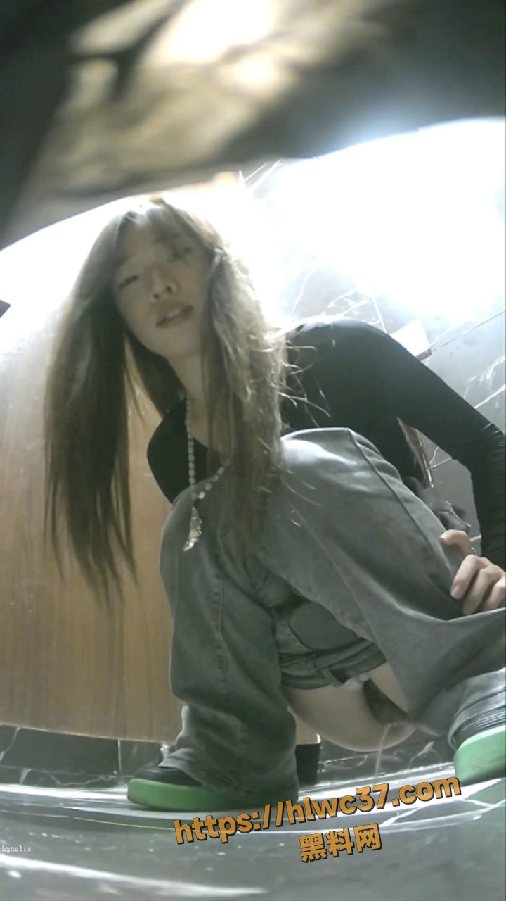 女厕