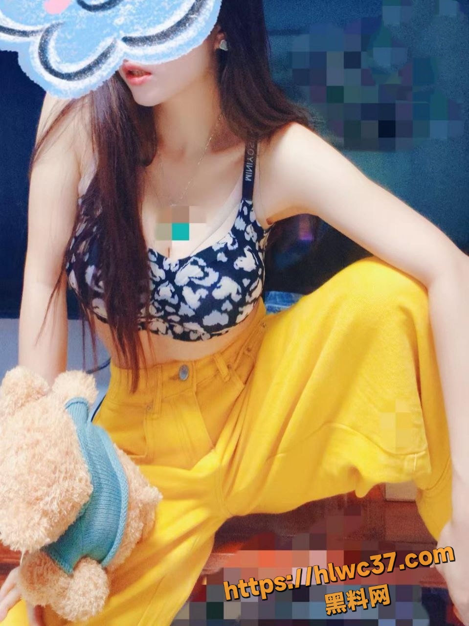 美乳翘臀19