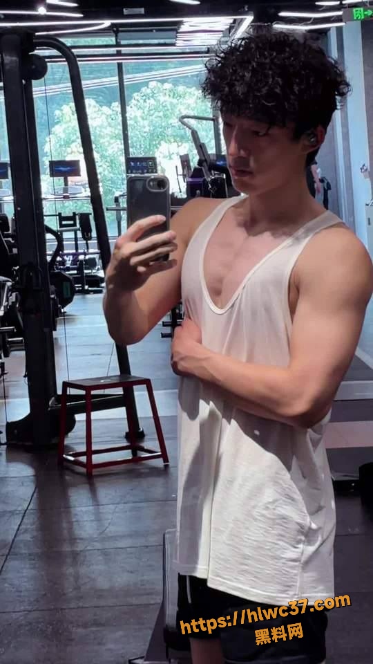 猛男闫清源最新视频资源